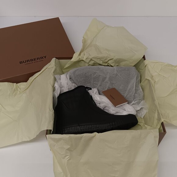 Burberry Women's Flinton Check Black/Charcoal Rain Booties - EU39/US9 - Picture 15 of 16